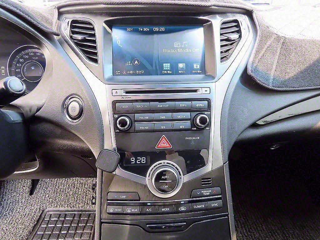 HYUNDAI Grandeur 2016 Negro - Importación desde Corea - HF Imports Iquique - Foto 13