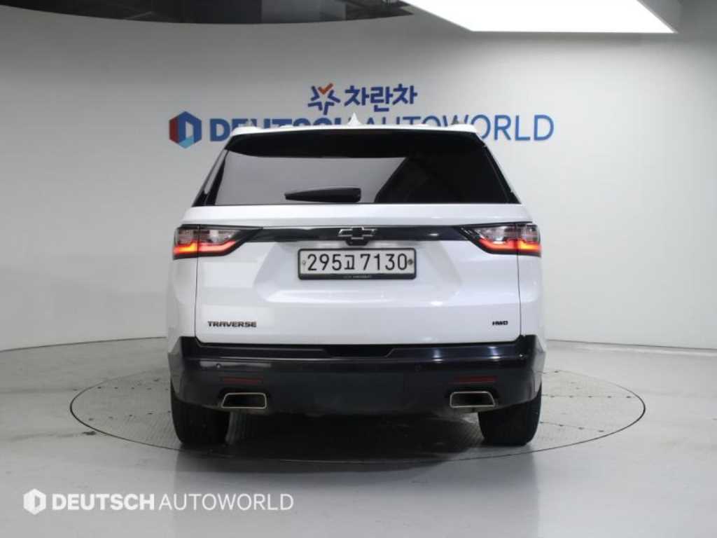 Chevrolet Travers - Vista 4