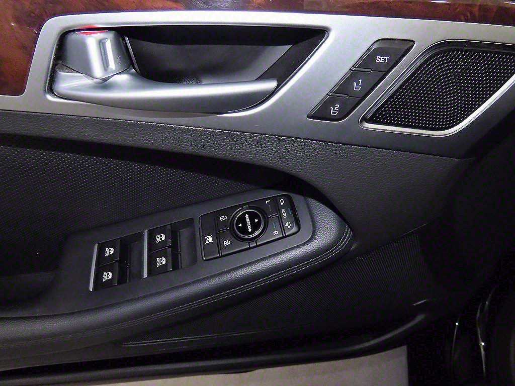 HYUNDAI Genesis 2016 Negro - Importación desde Corea - HF Imports Iquique - Foto 13