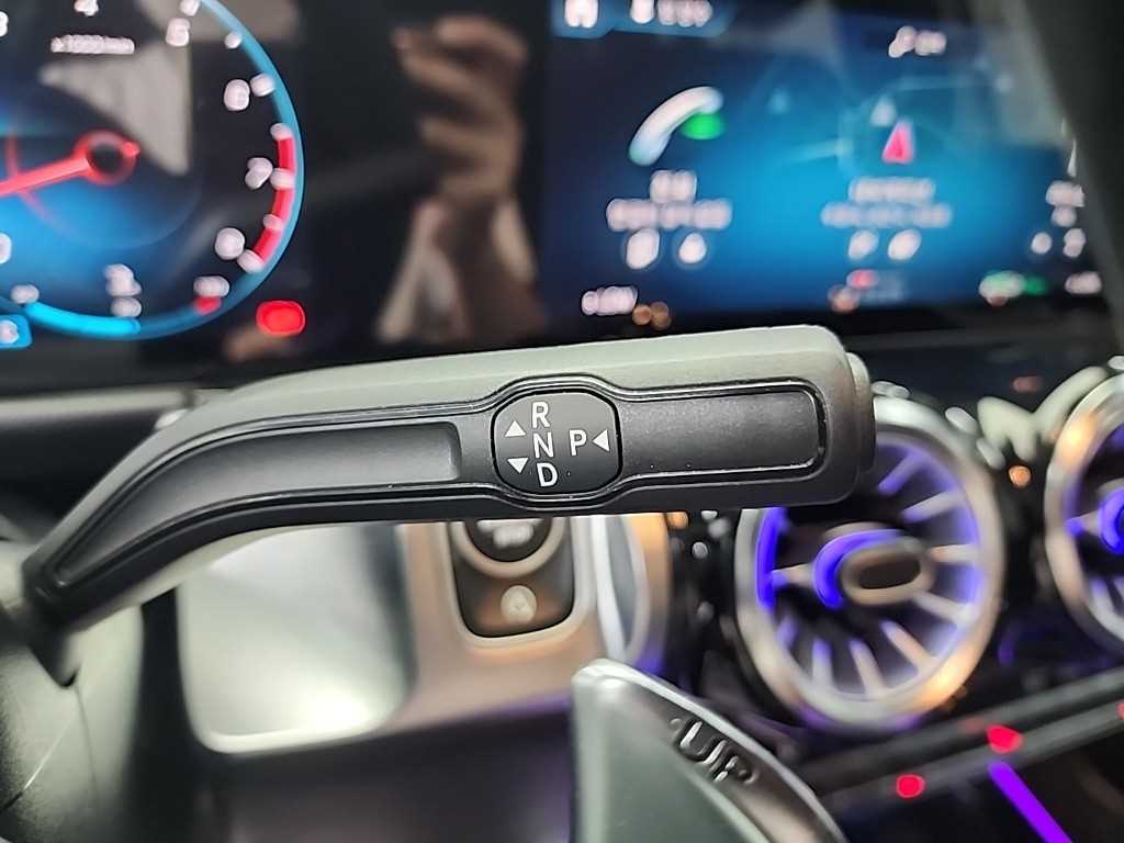 Mercedes Benz GLB Class - Vista 8