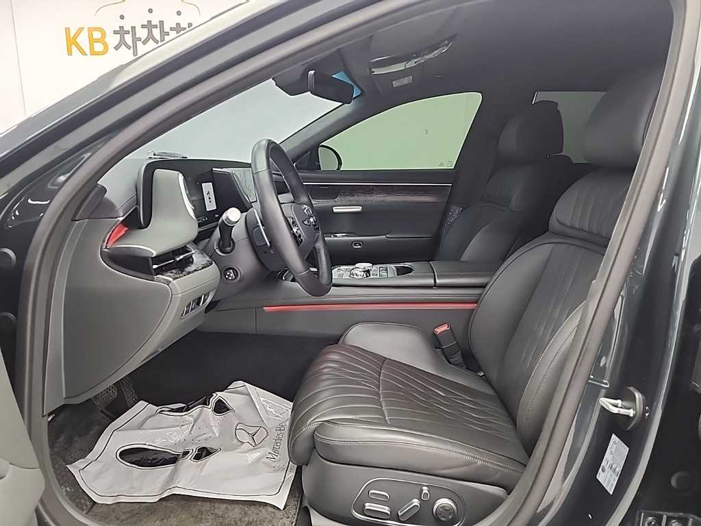 Genesis G90 - Vista 11