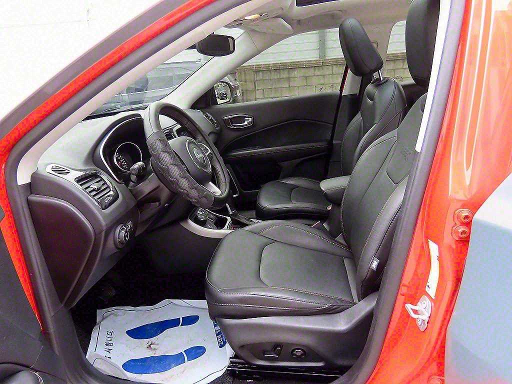 Jeep Compass - Vista 5