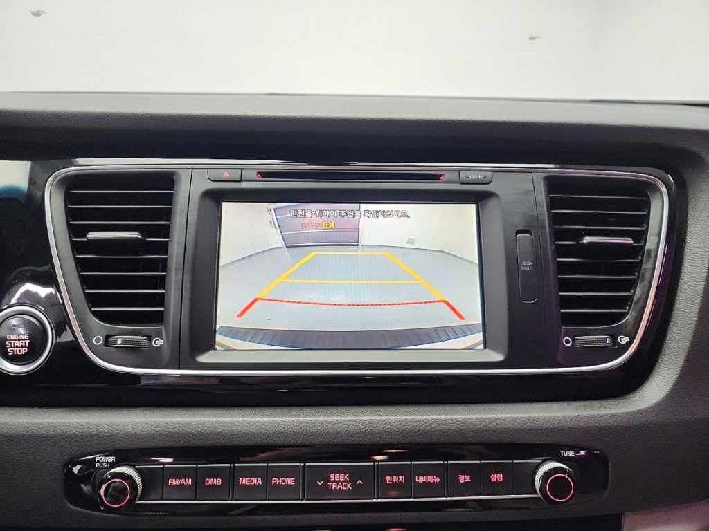 KIA Carnival 2015 Blanco - Importación desde Corea - HF Imports Iquique - Foto 16