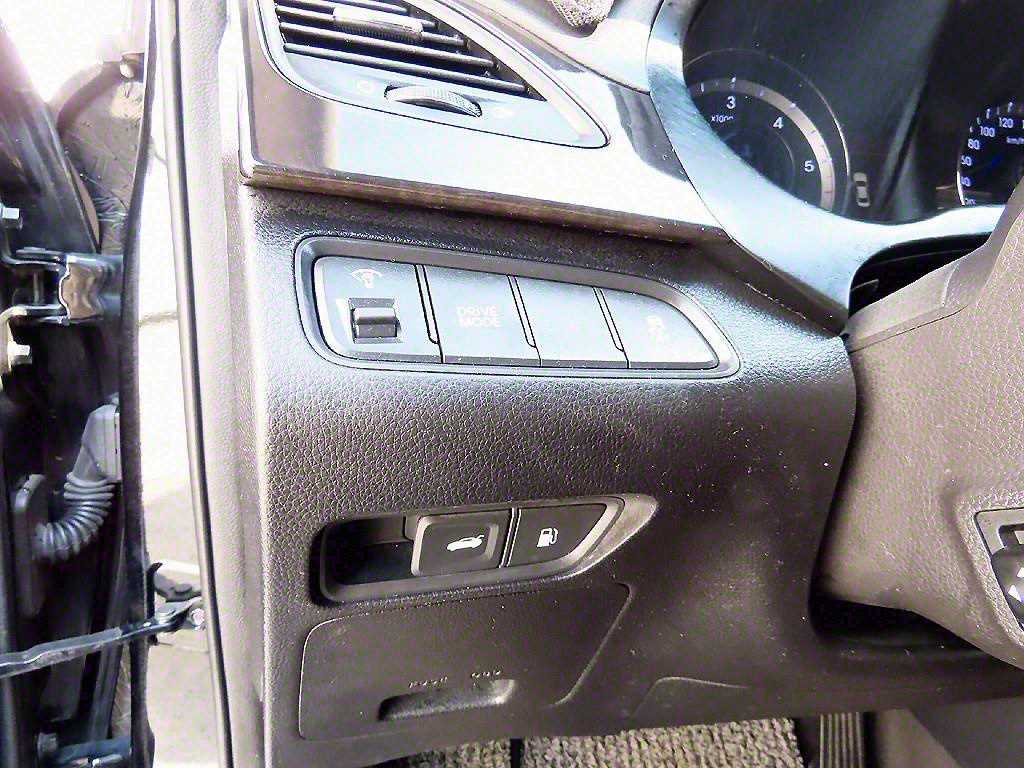 HYUNDAI Grandeur - Vista 12