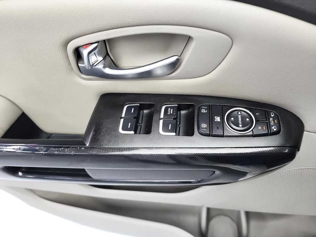 KIA Carnival 2015 Blanco - Importación desde Corea - HF Imports Iquique - Foto 17