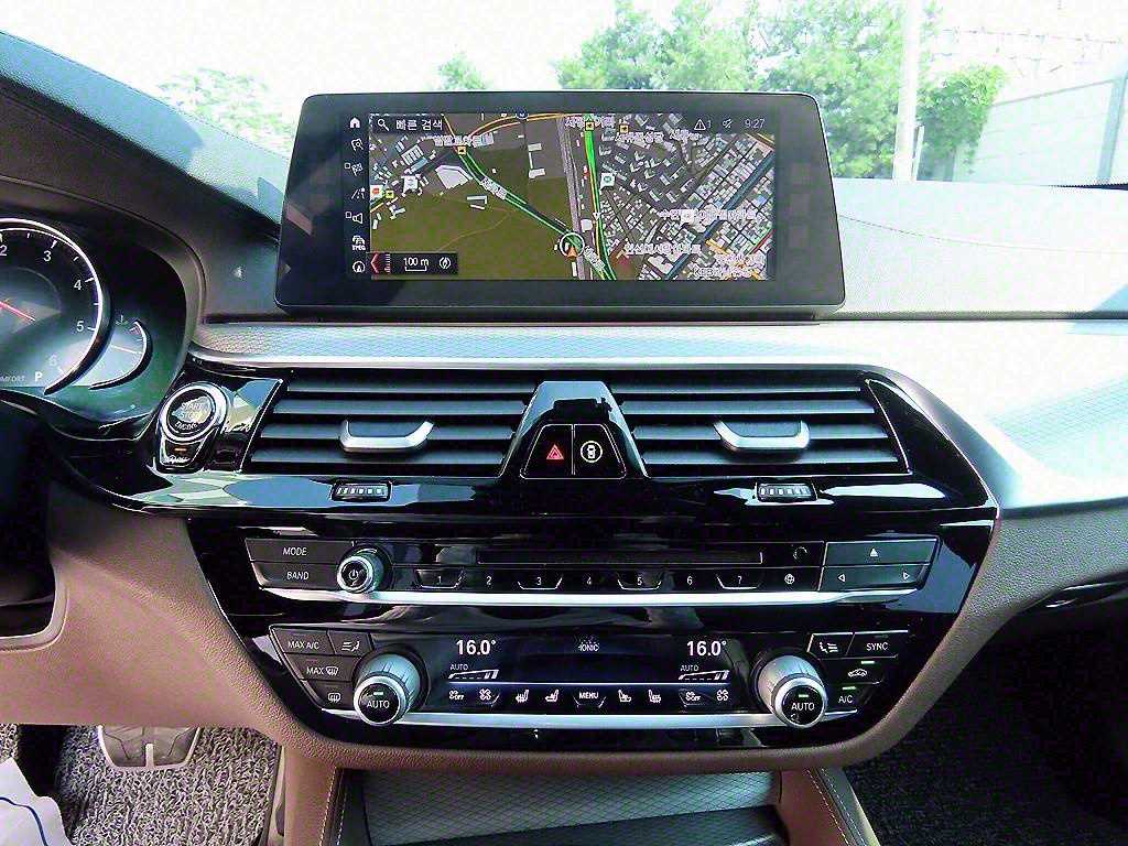 BMW 5 Series 2018 Gris - Importación desde Corea - HF Imports Iquique - Foto 13