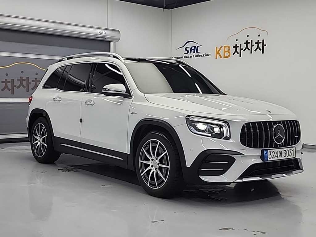 Mercedes Benz GLB Class - Vista 4