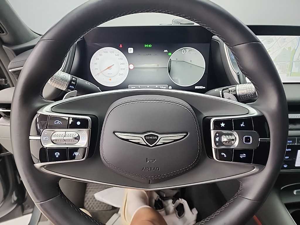 Genesis G90 - Vista 9