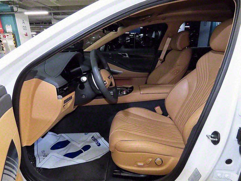 Genesis G80 - Vista 6