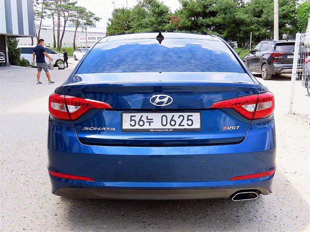 HYUNDAI Sonata - Vista 4