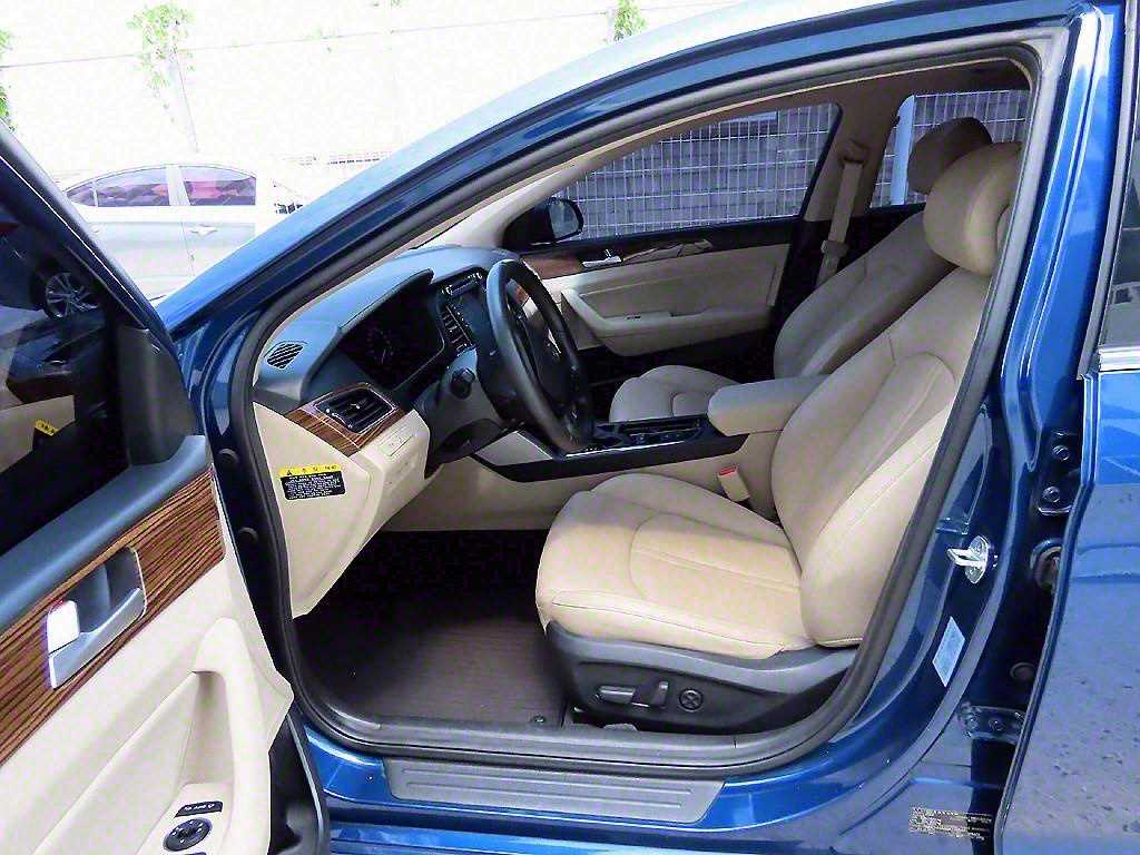 HYUNDAI Sonata - Vista 5