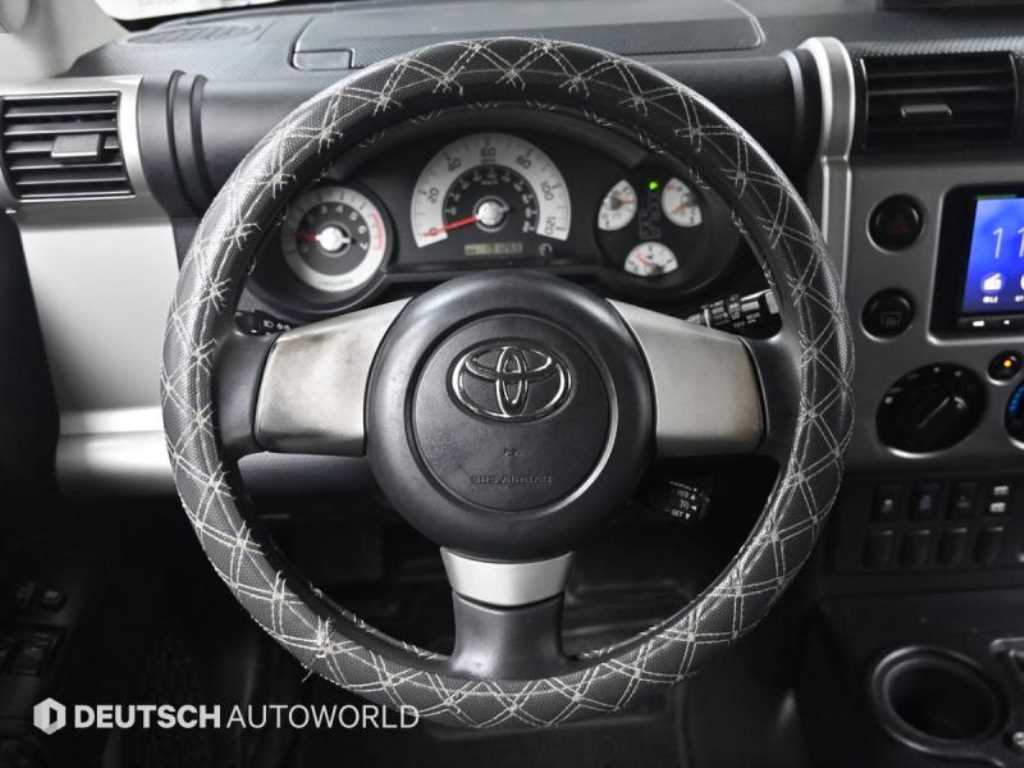 Toyota FJ Cruiser 2010 Gris - Importación desde Corea - HF Imports Iquique - Foto 13