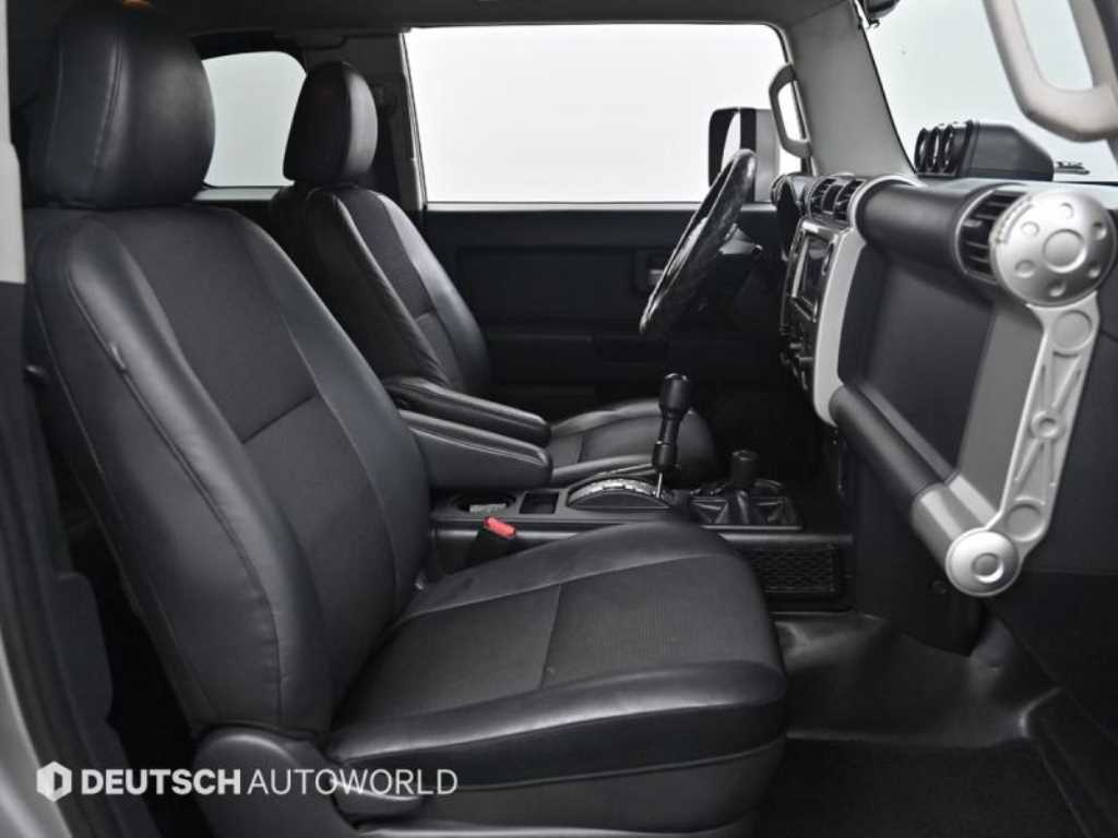 Toyota FJ Cruiser - Vista 10