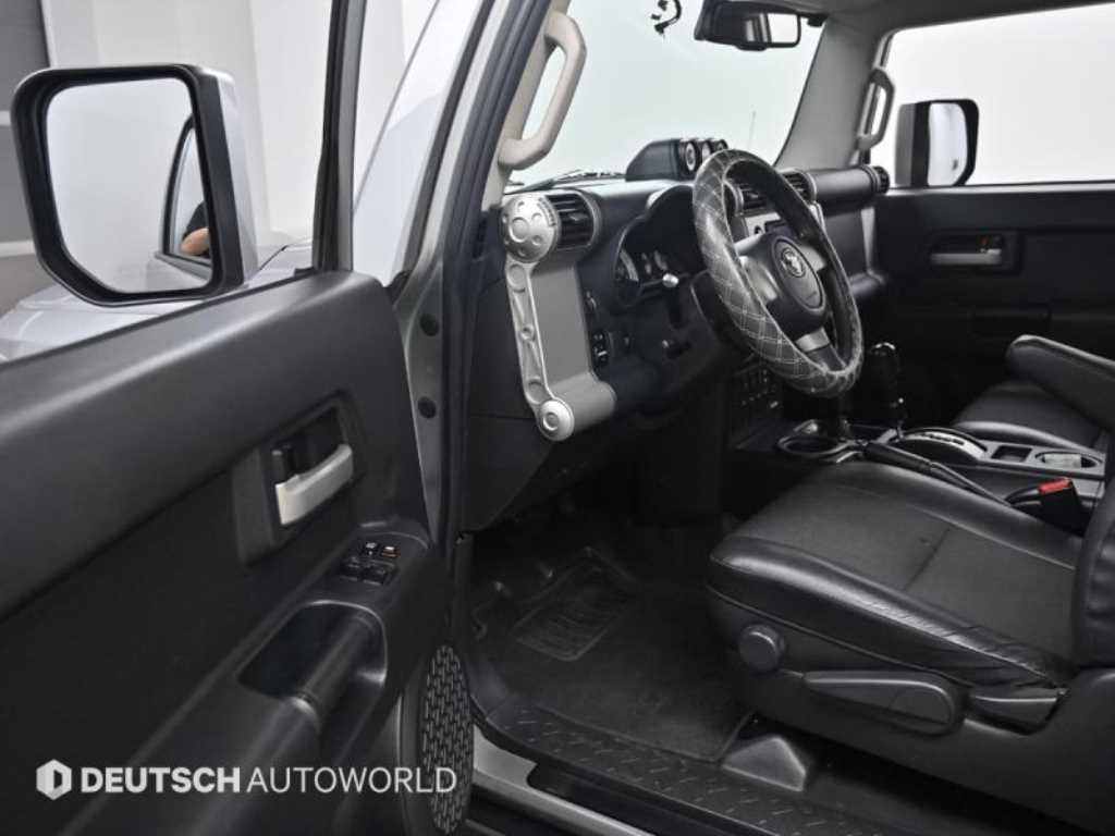 Toyota FJ Cruiser - Vista 11