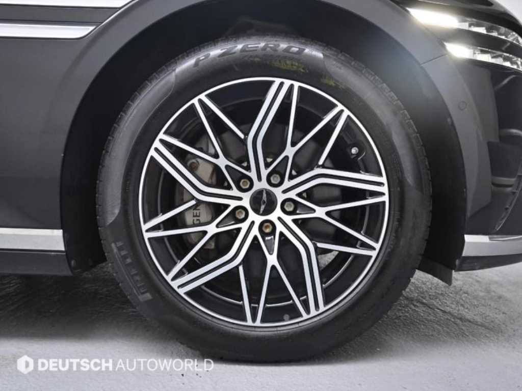 Genesis G90 - Vista 5