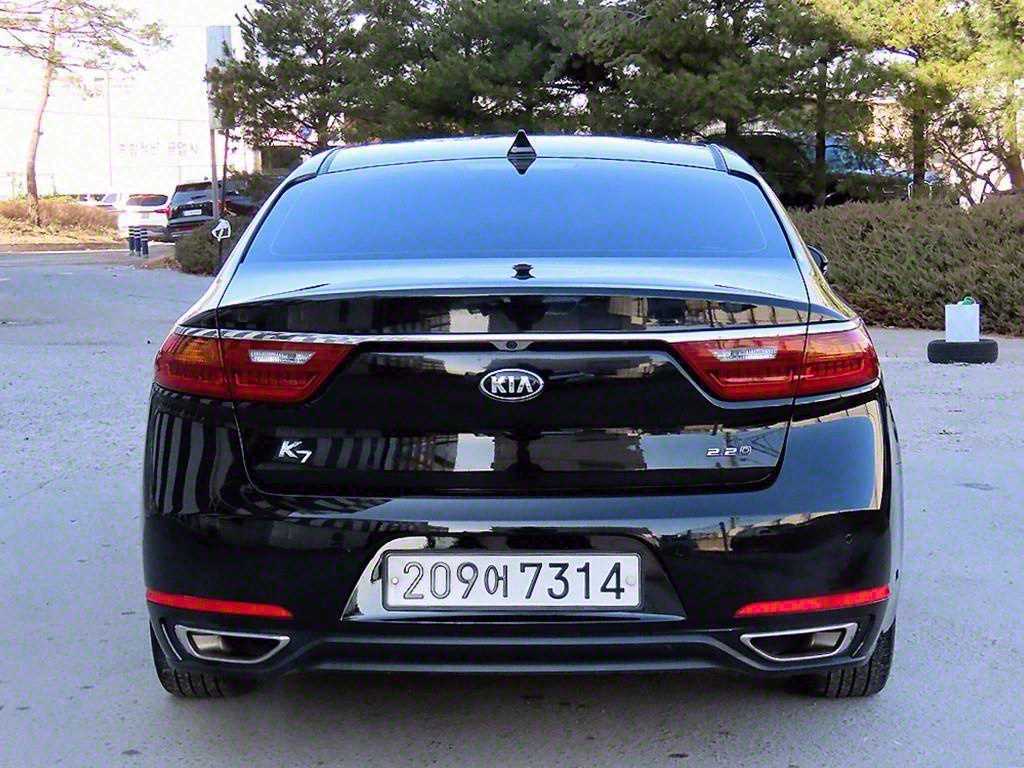 KIA K7 - Vista 4
