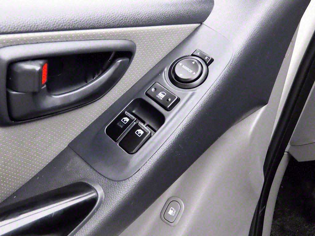 HYUNDAI Starex - Vista 12