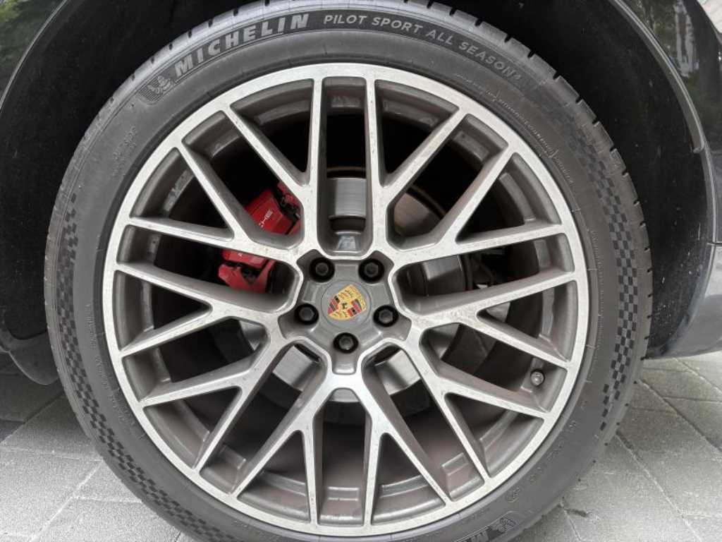 Porsche Macan - Vista 4