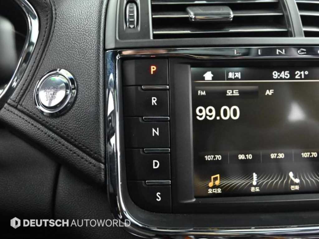 Lincoln Continental - Vista 9