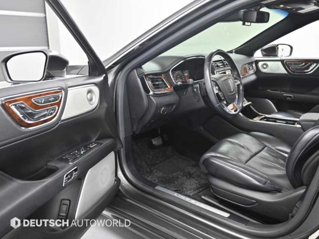 Lincoln Continental - Vista 11