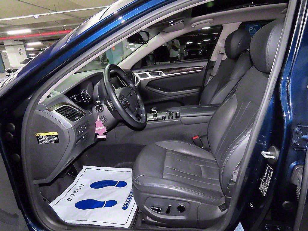 Genesis G80 - Vista 6