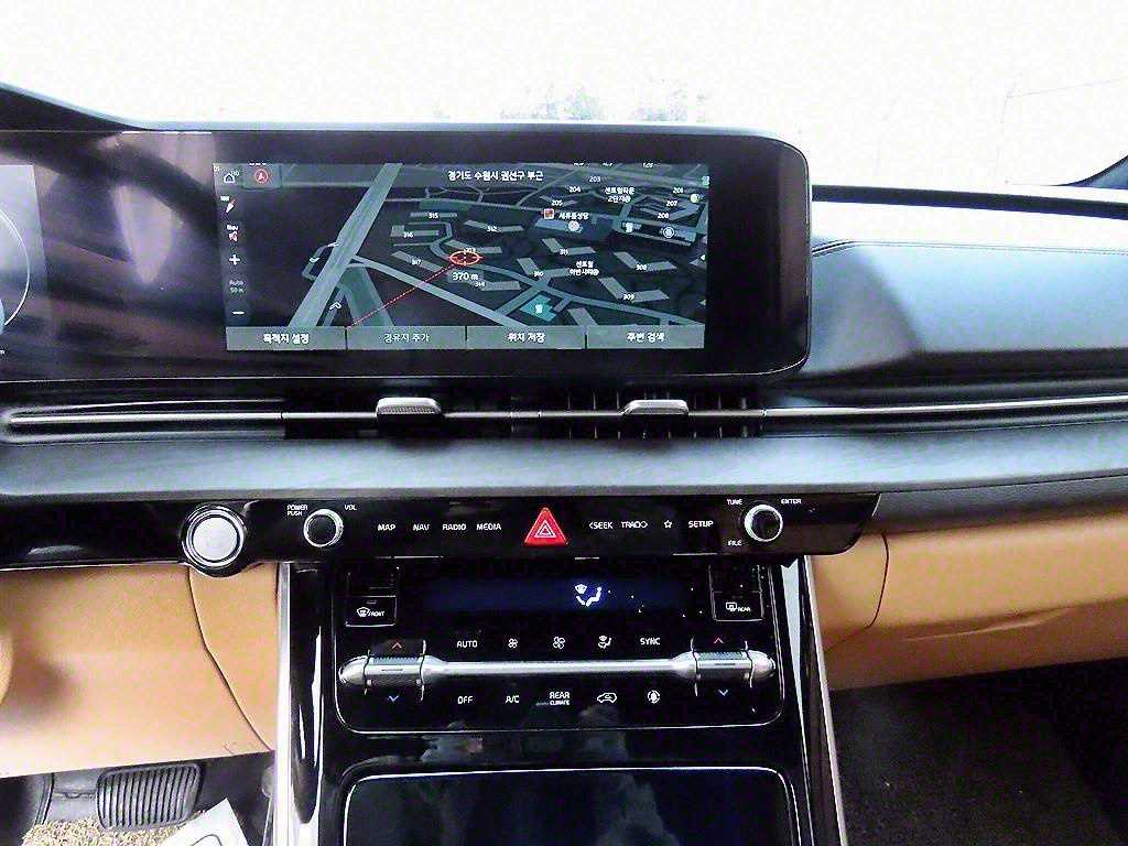 KIA Carnival - Vista 12