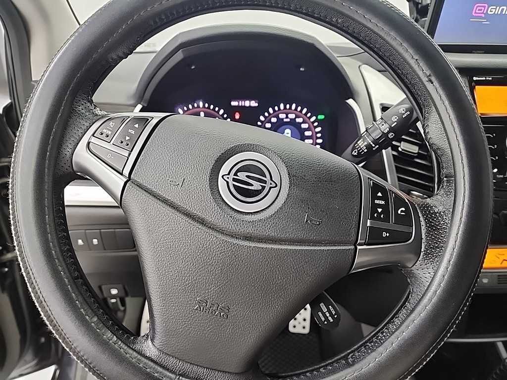 Ssangyong Korando - Vista 8