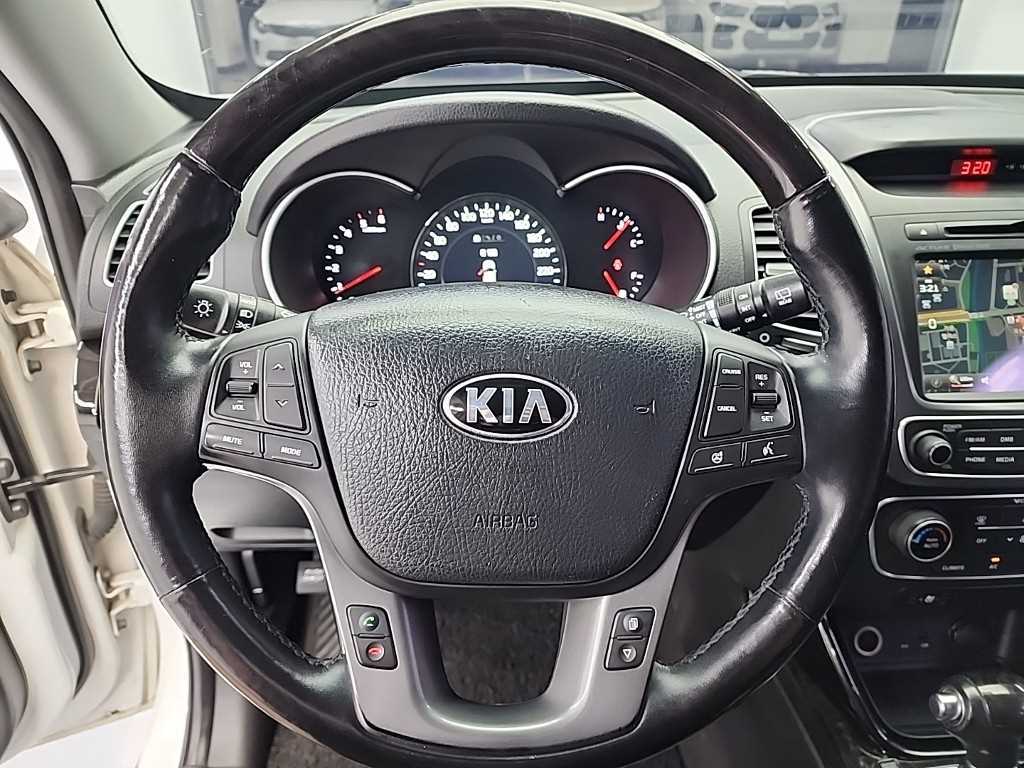 KIA Sorento - Vista 9