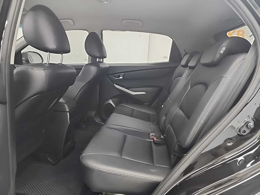 Ssangyong Korando - Vista 11