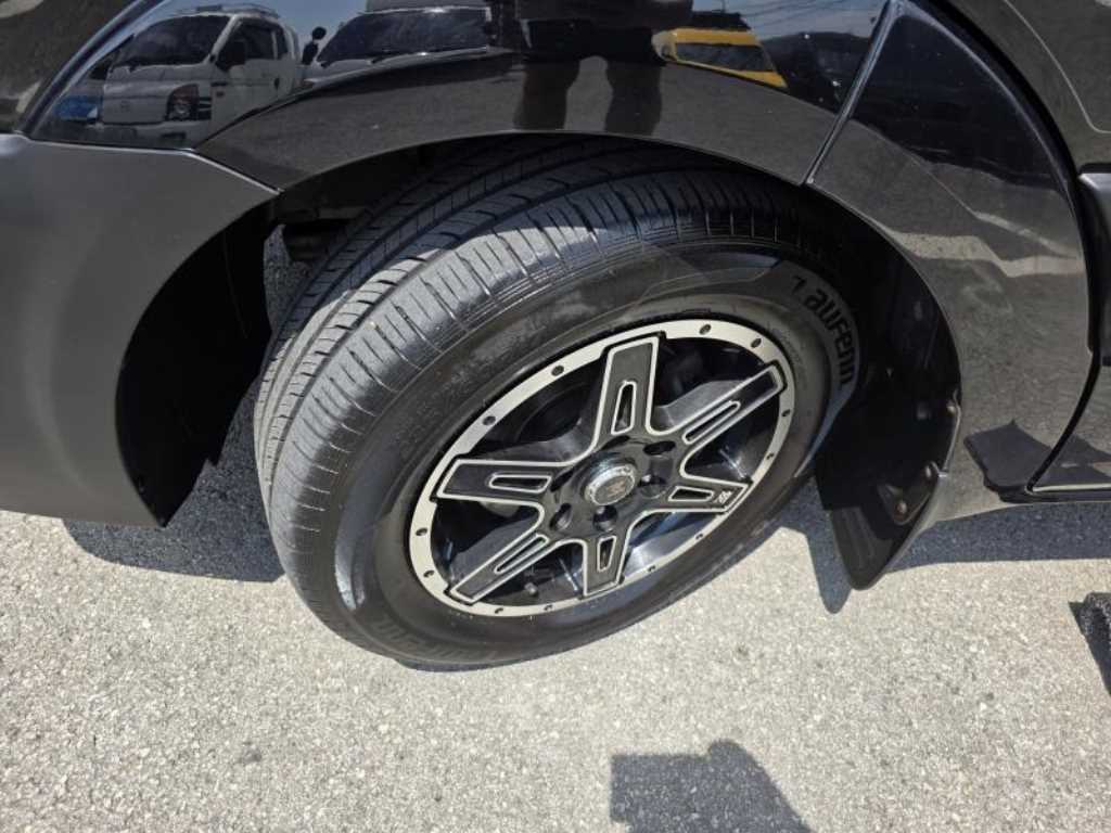 HYUNDAI Solati 2016 Negro - Importación desde Corea - HF Imports Iquique - Foto 19