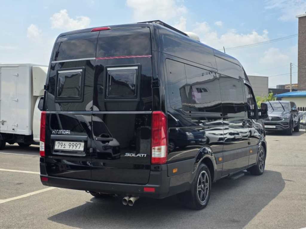 HYUNDAI Solati - Vista 4