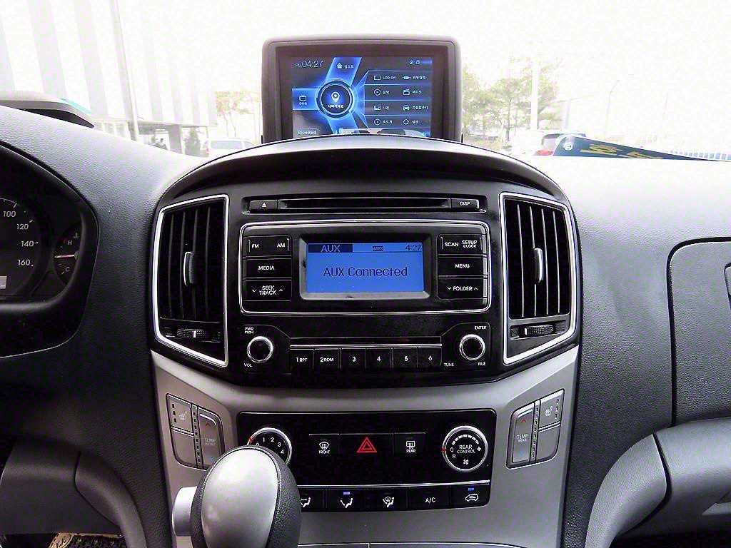 HYUNDAI Starex 2019 Amarillo - Importación desde Corea - HF Imports Iquique - Foto 13