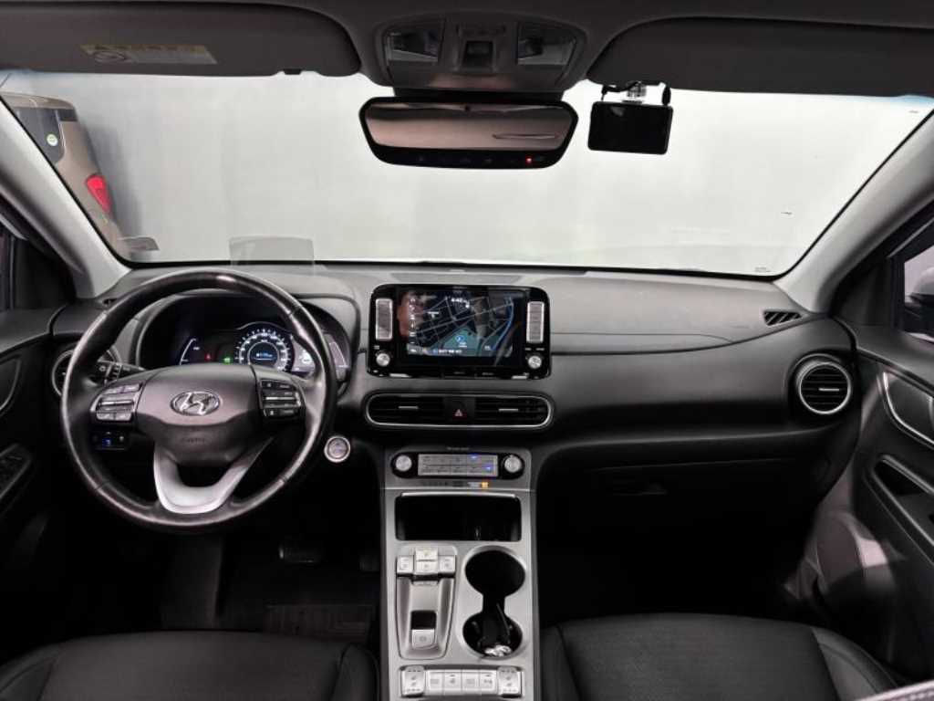 HYUNDAI Kona - Vista 5