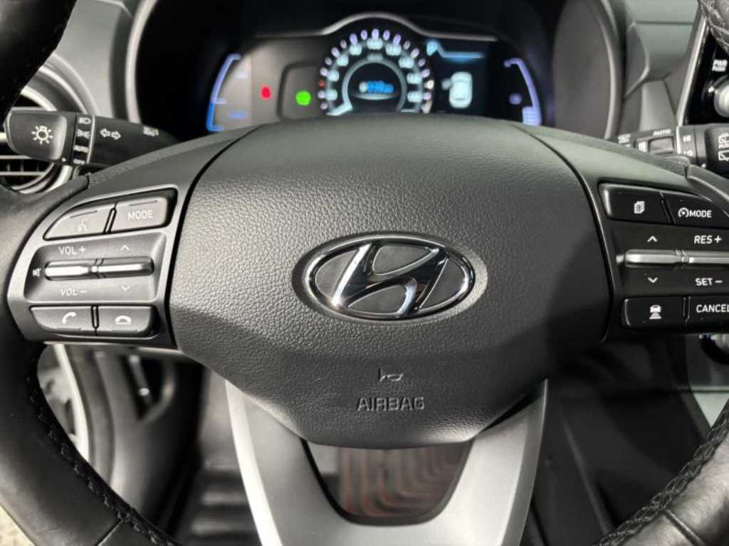 HYUNDAI Kona - Vista 11