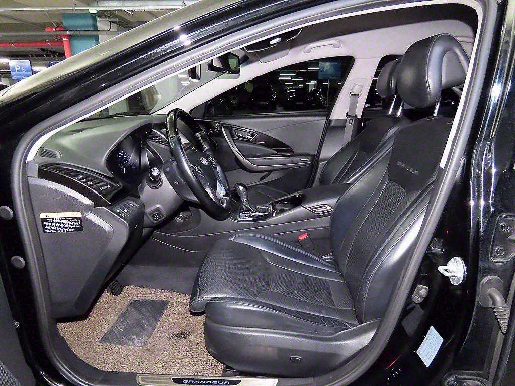 HYUNDAI Grandeur - Vista 6