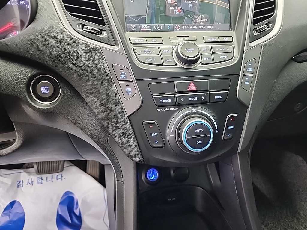 HYUNDAI Santa Fe - Vista 10