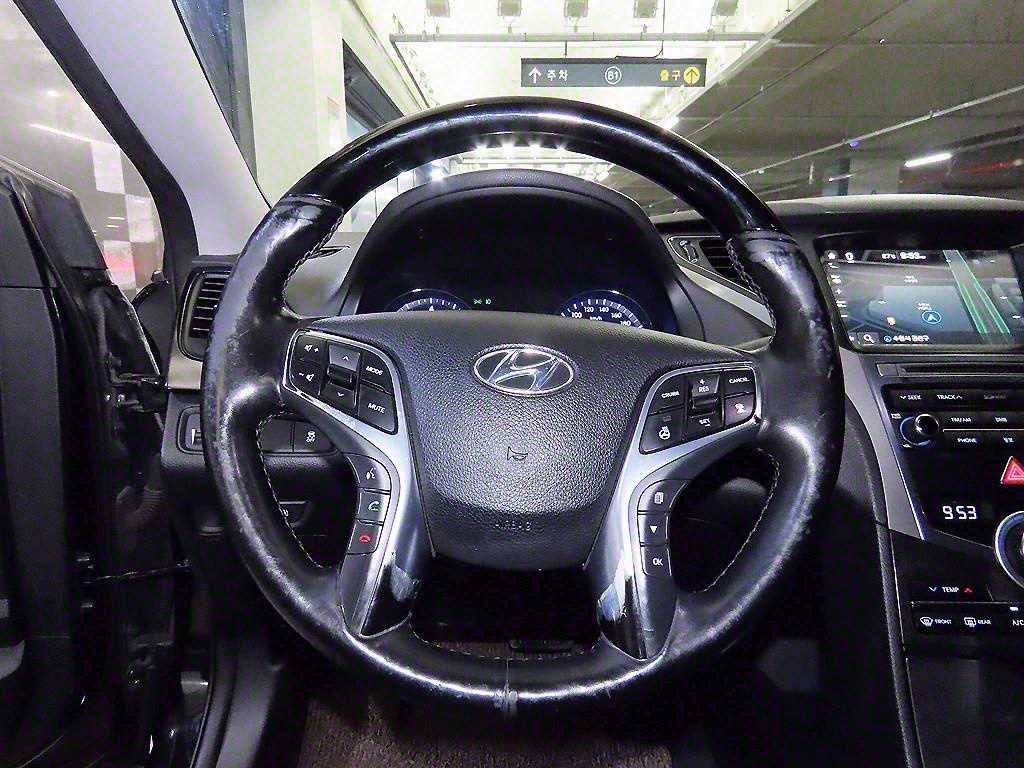 HYUNDAI Grandeur - Vista 8