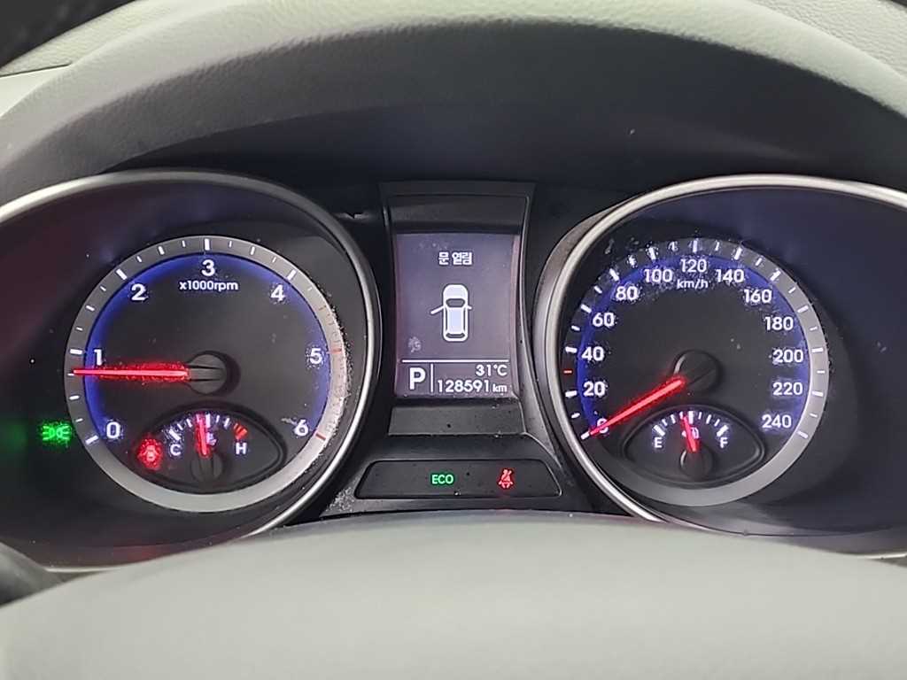 HYUNDAI Santa Fe - Vista 6