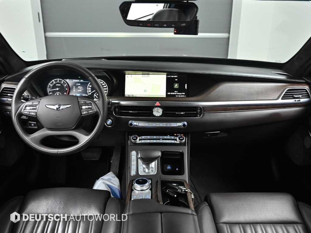 Genesis G90 - Vista 7