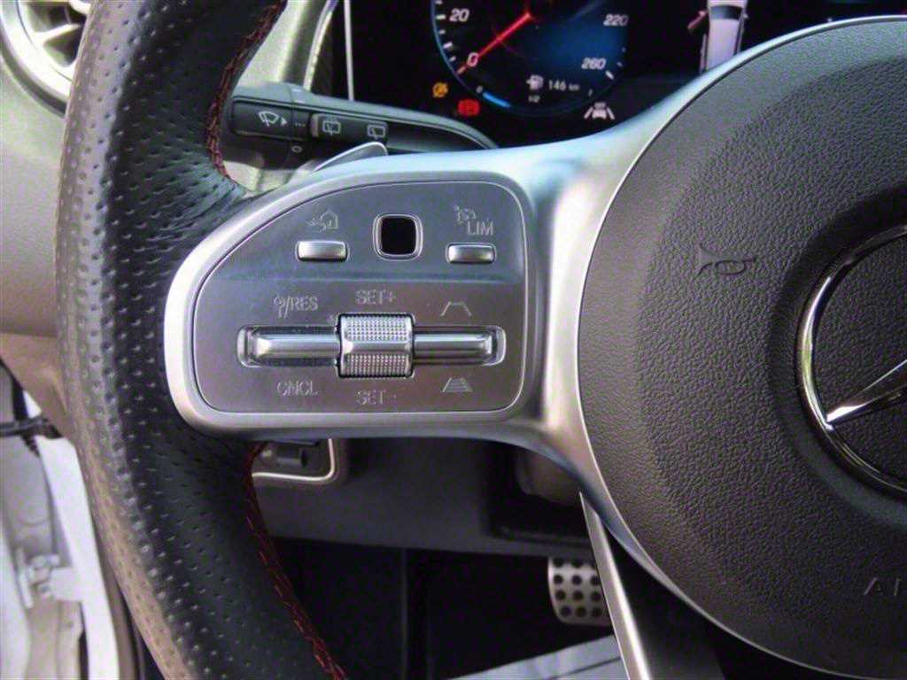 Mercedes Benz GLB Class - Vista 12