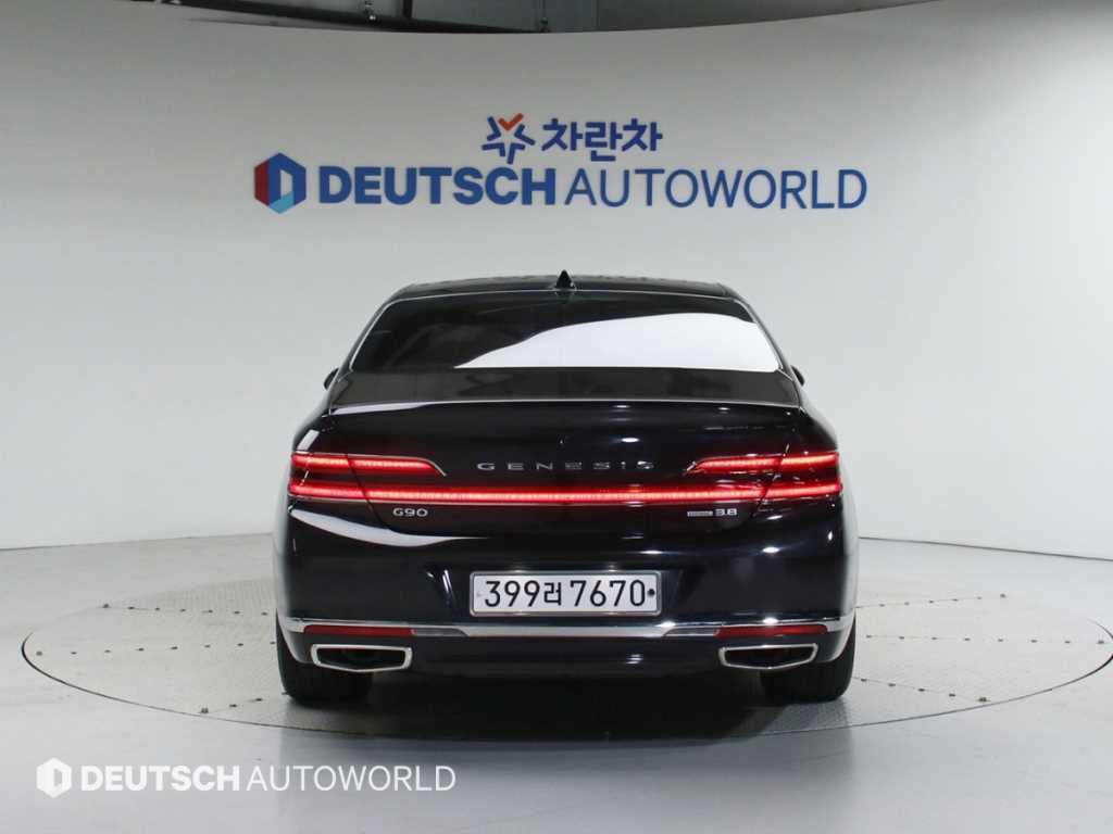 Genesis G90 - Vista 4