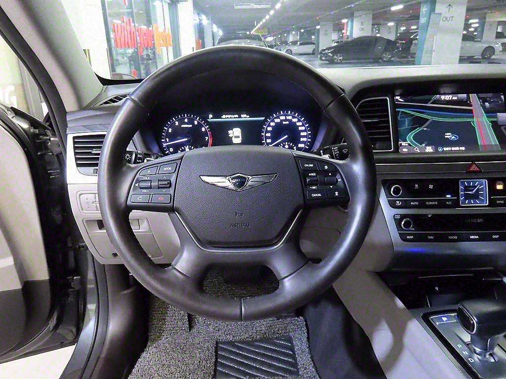 Genesis G80 - Vista 8