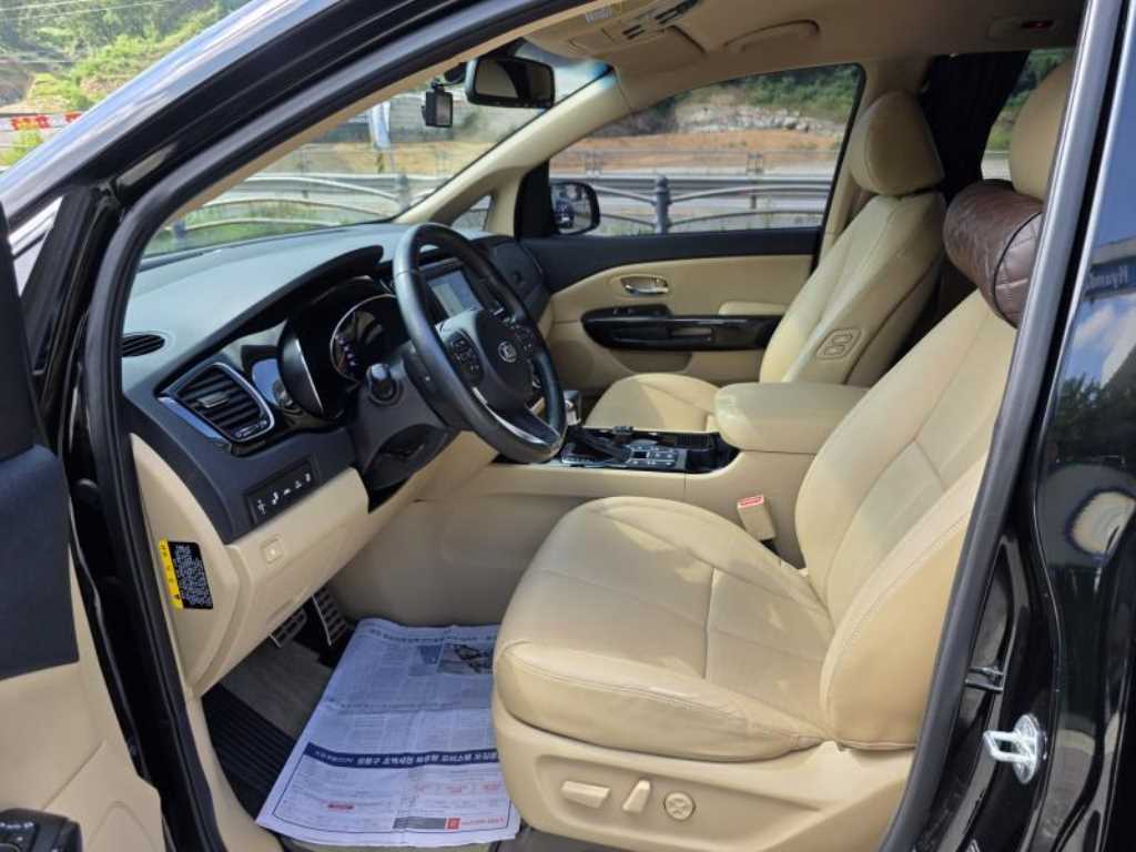 KIA Carnival 2020 Negro - Importación desde Corea - HF Imports Iquique - Foto 15