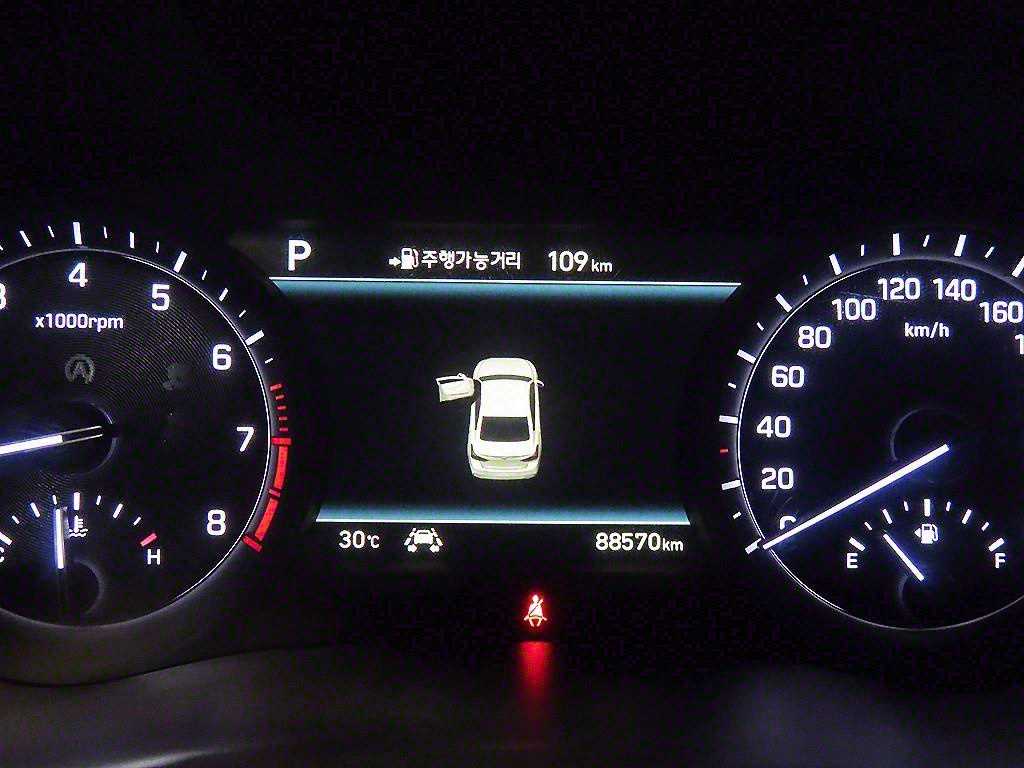 Genesis G80 - Vista 9