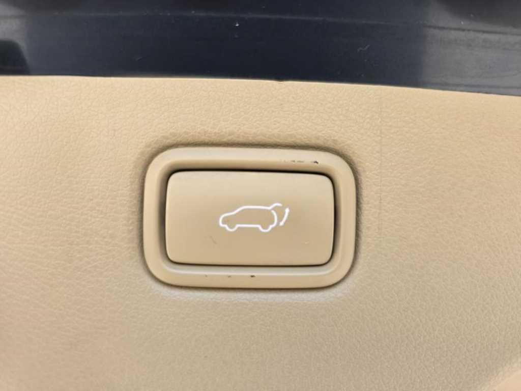 KIA Carnival - Vista 9