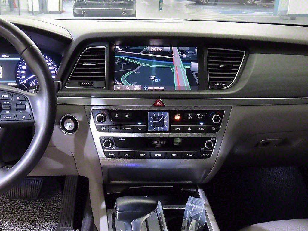 Genesis G80 - Vista 11