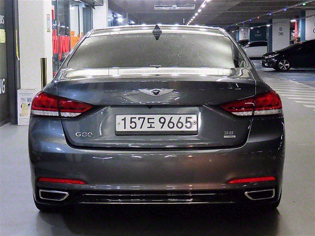 Genesis G80 - Vista 5