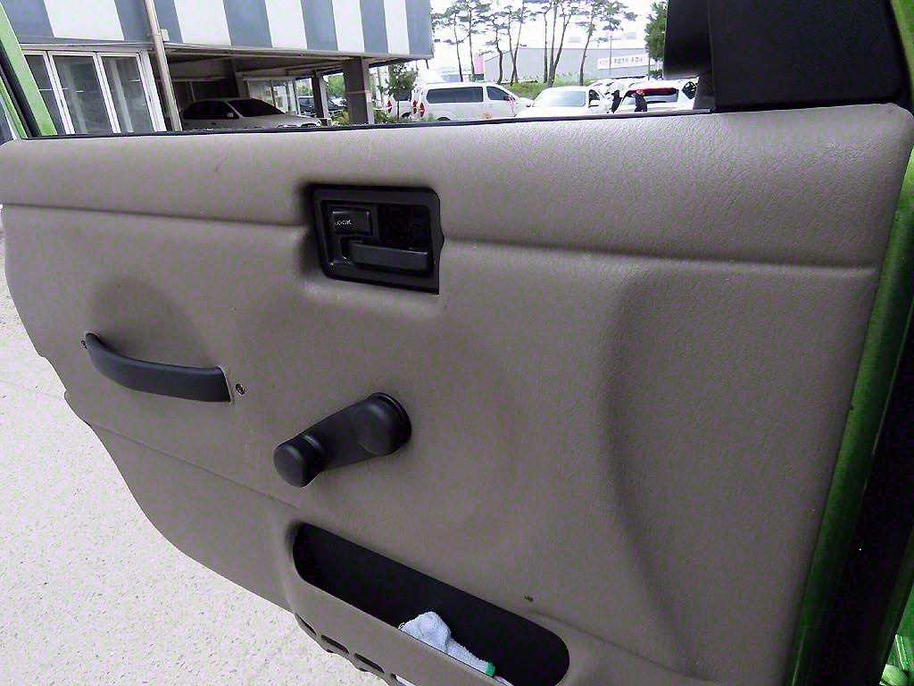 Jeep Wrangler - Vista 11