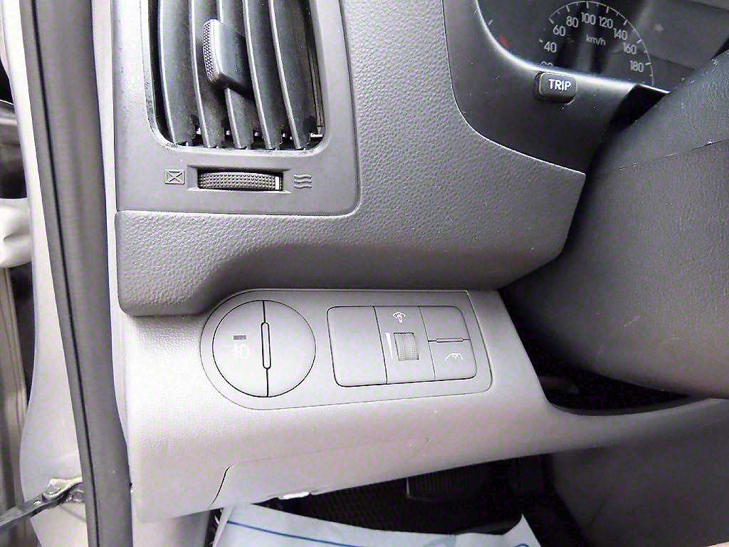 HYUNDAI Starex - Vista 12