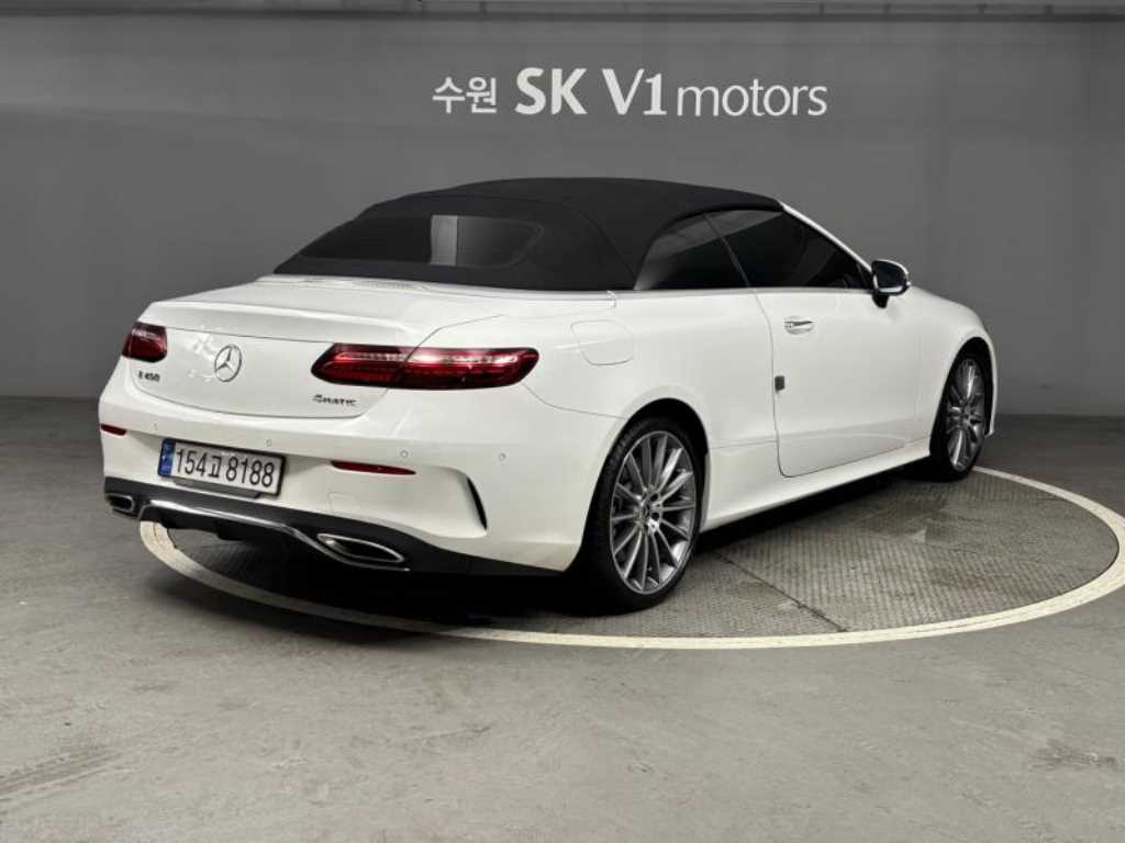 Mercedes Benz E class - Vista 4